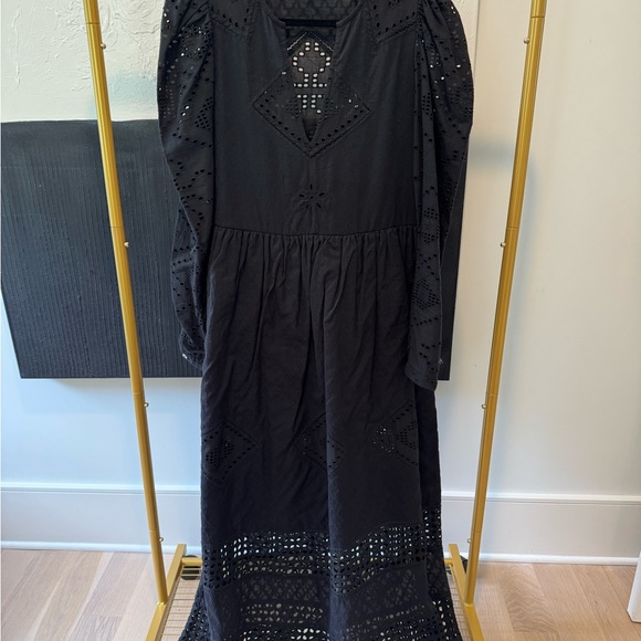 Elegant Black Eyelet Maxi Dress - Picture 1 of 2